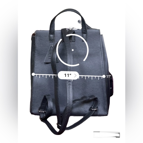 Like New : L Credi Leather Backpack- - Picture 7 of 8